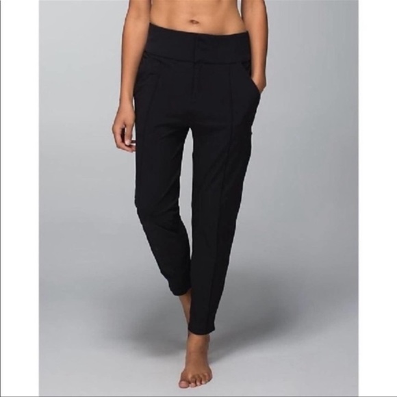 LULULEMON Departure Black Pants (Estimated Size 6) - Picture 2 of 9